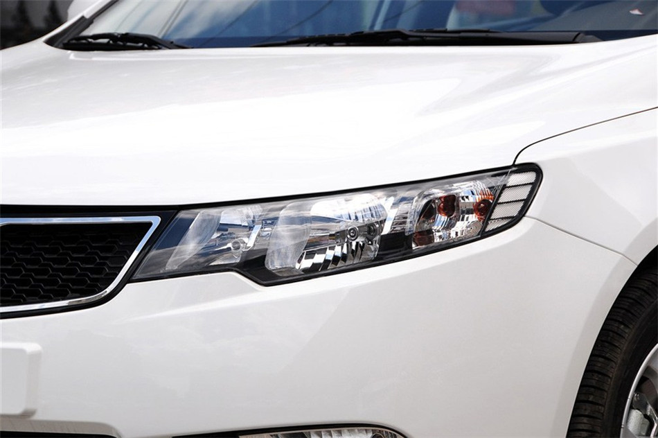 福瑞迪 2012款 1.6L AT Premium 纪念版 细节