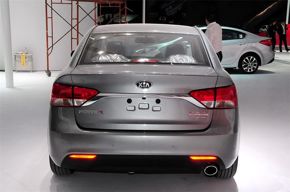 2014款 1.6L AT Premium Special 外观