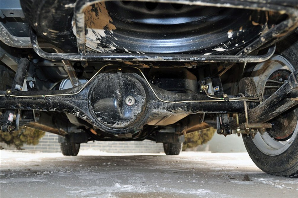 2010款小霸王1.0L手动豪华型