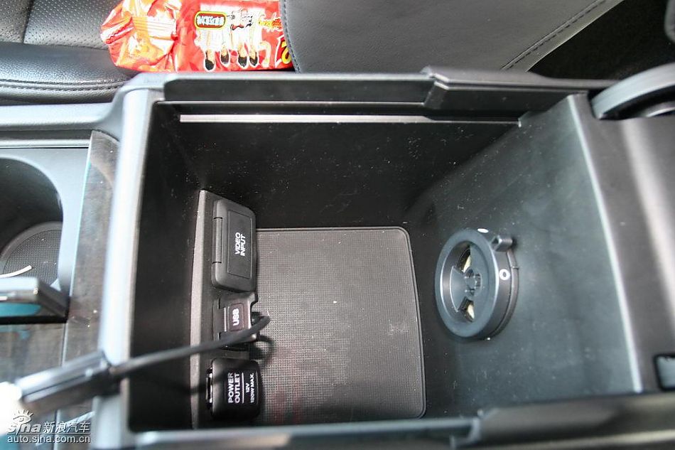 思铂睿内饰及细节