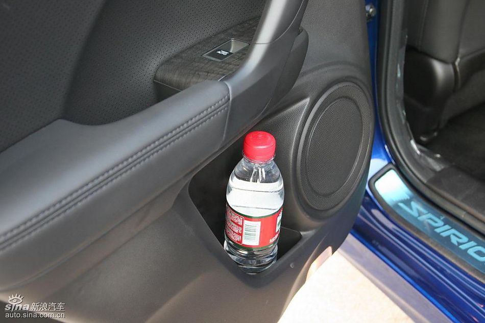 思铂睿内饰及细节