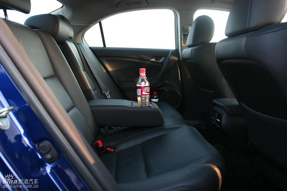 思铂睿内饰及细节