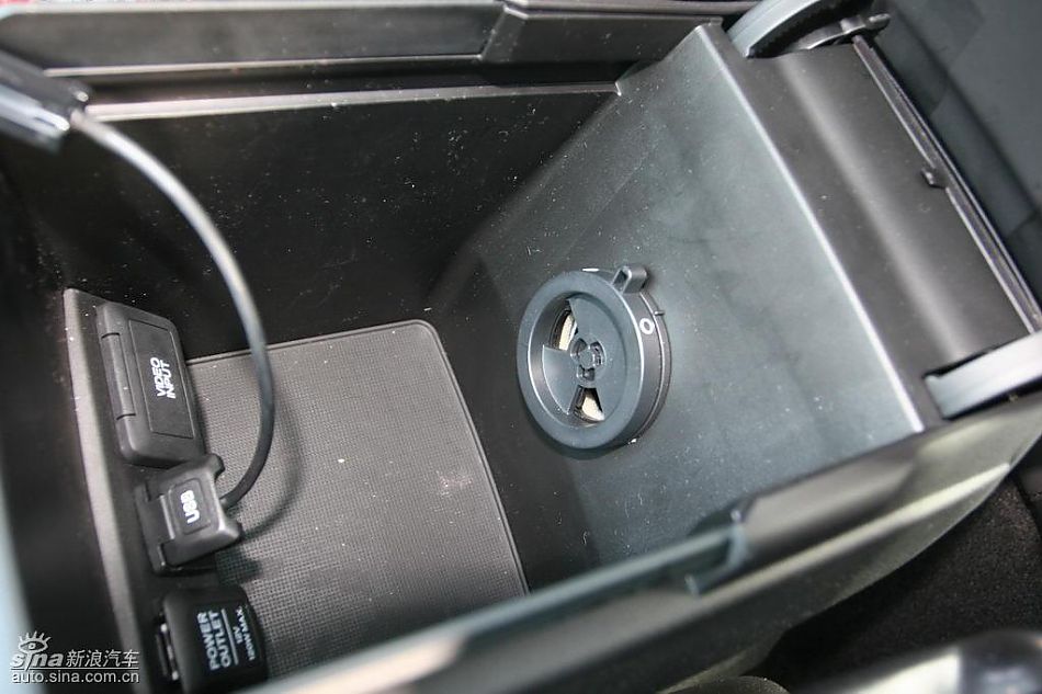 思铂睿内饰及细节