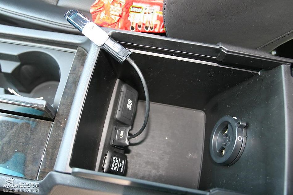 思铂睿内饰及细节