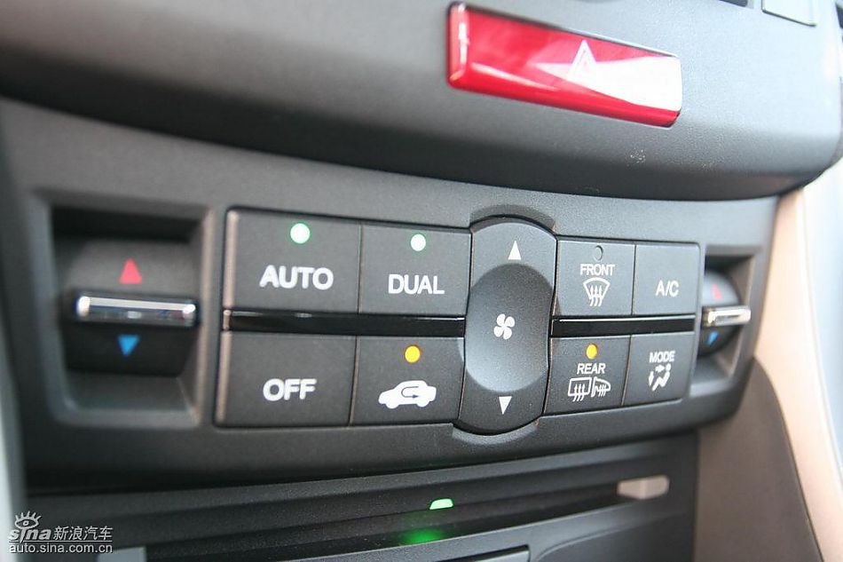 思铂睿内饰及细节