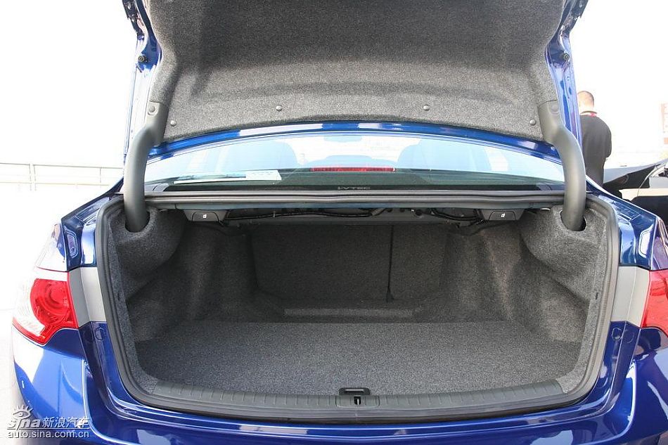 思铂睿内饰及细节