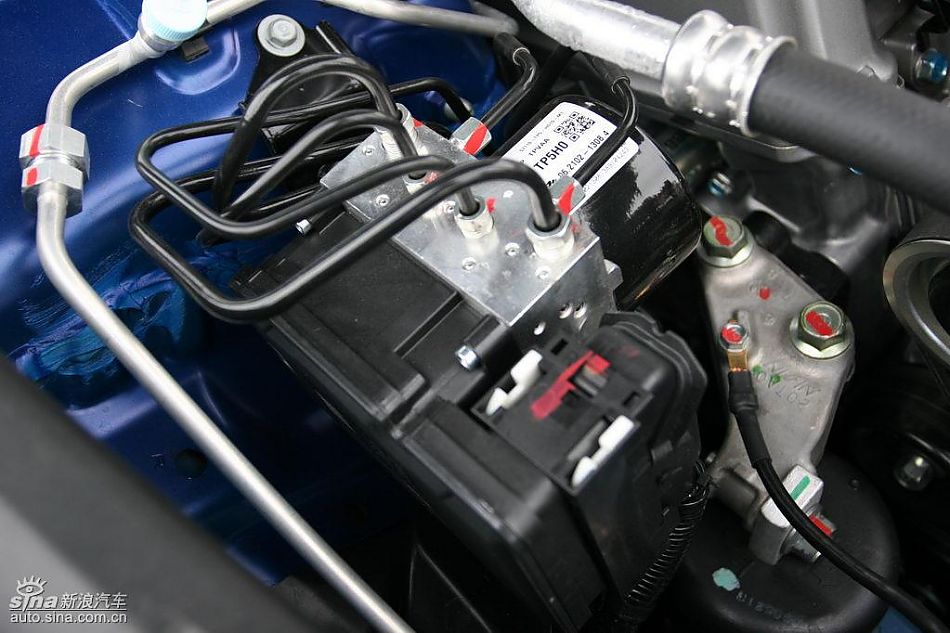 思铂睿发动机及悬挂