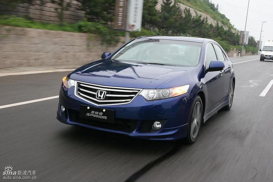 思铂睿行驶动态