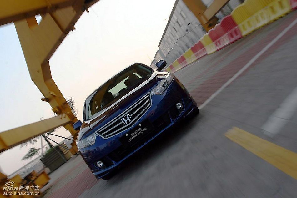 思铂睿行驶动态