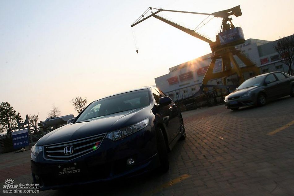 思铂睿行驶动态