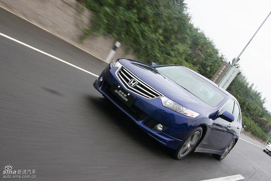 思铂睿行驶动态