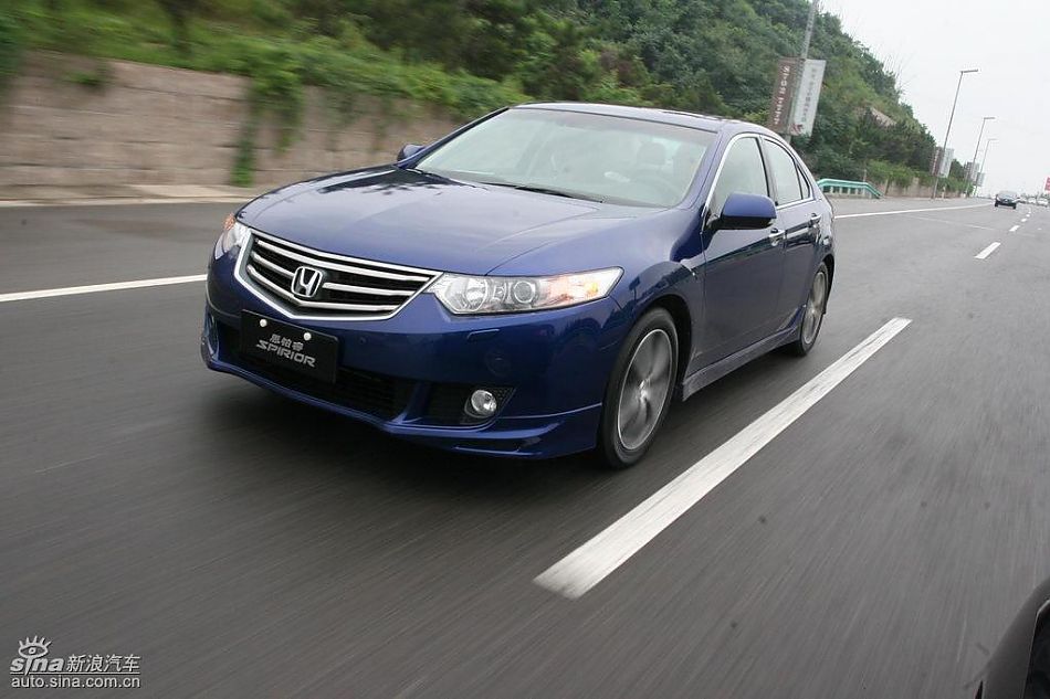 思铂睿行驶动态