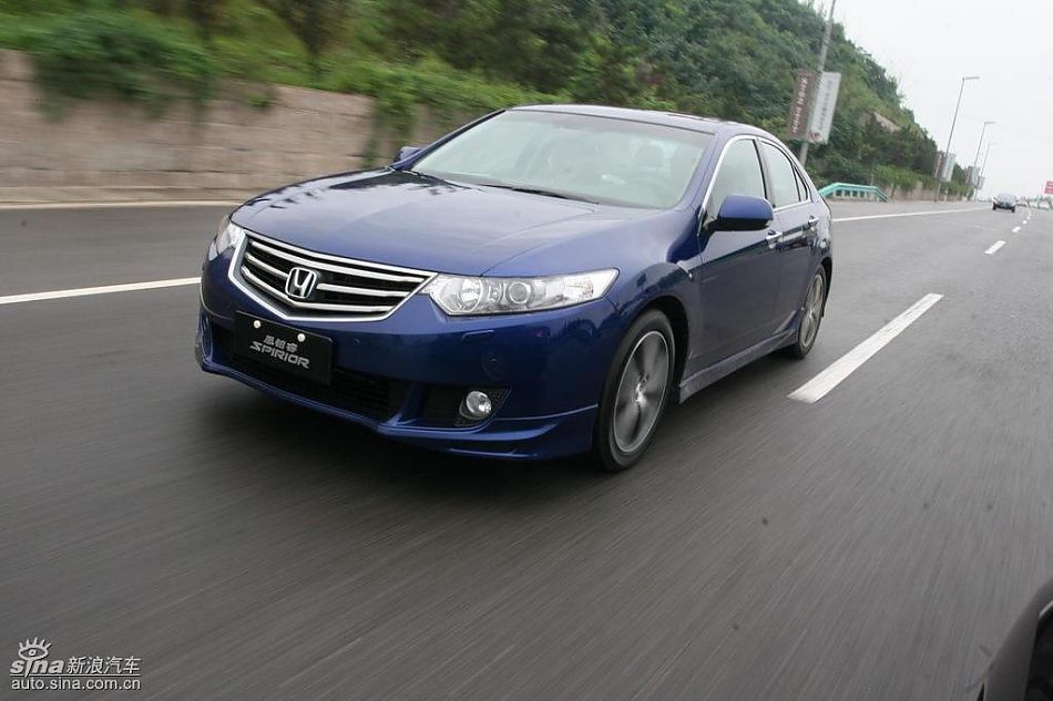 思铂睿行驶动态