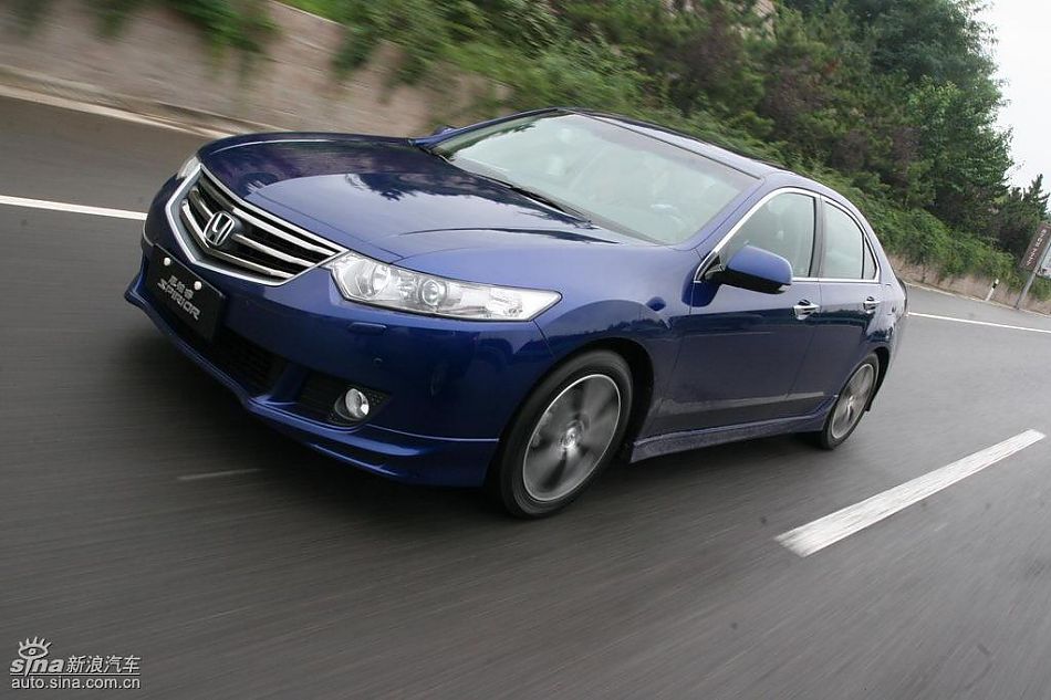 思铂睿行驶动态