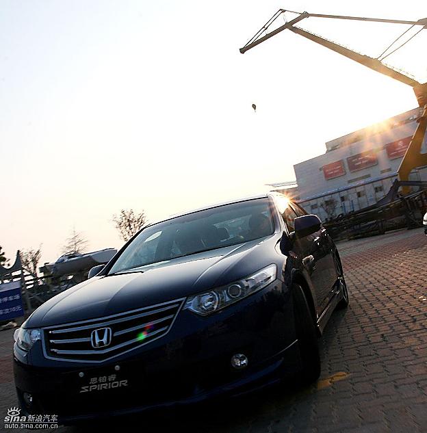 思铂睿行驶动态