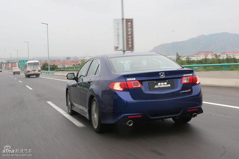 思铂睿行驶动态