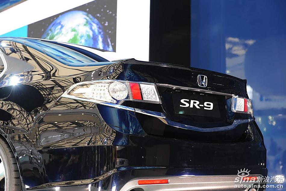 东风本田思铂睿车展实拍图