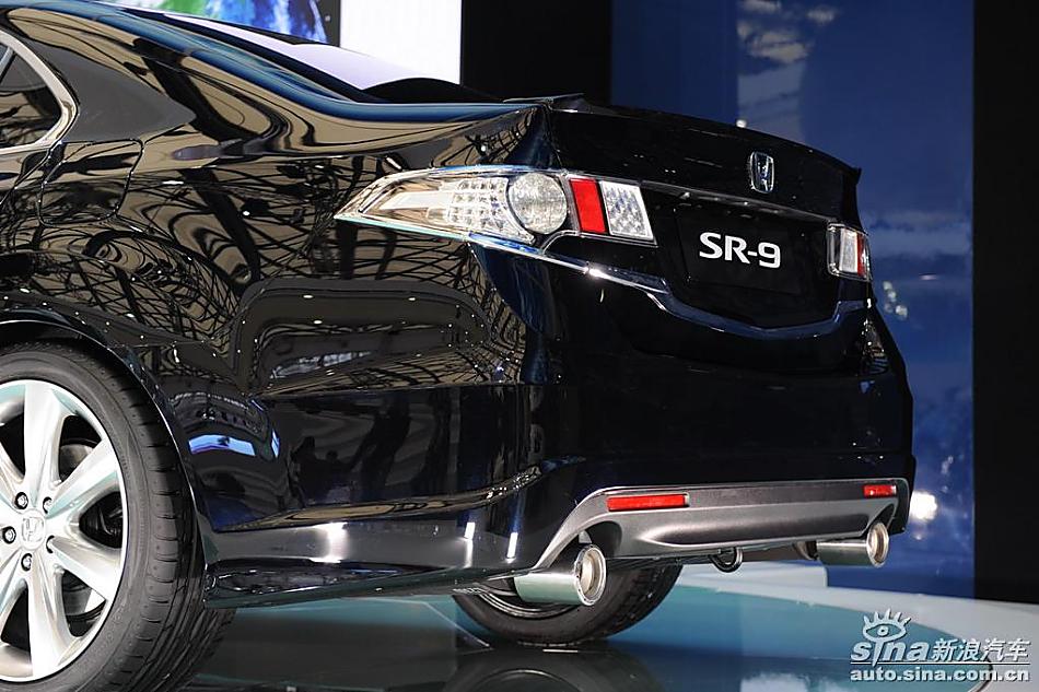东风本田思铂睿车展实拍图