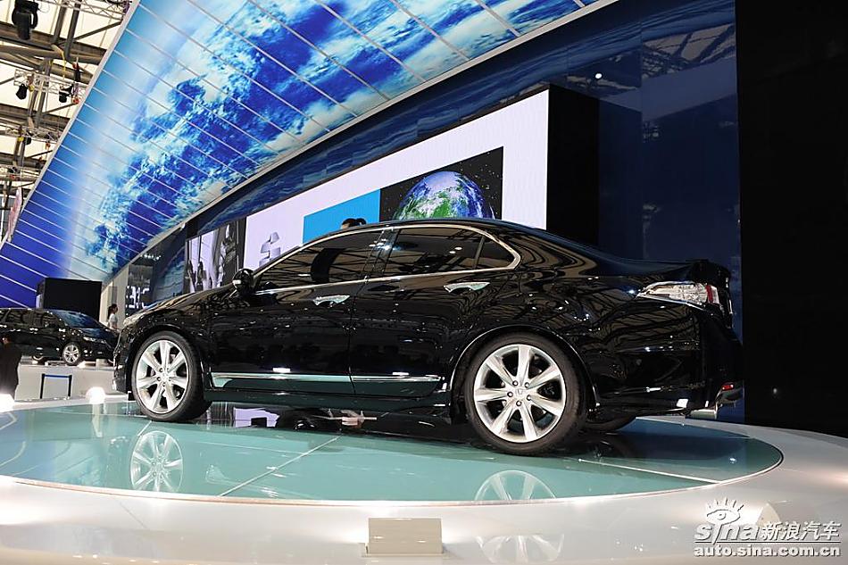 东风本田思铂睿车展实拍图