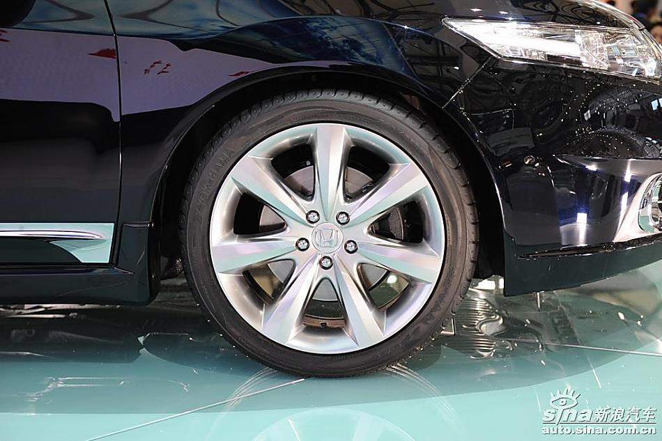 东风本田思铂睿车展实拍图
