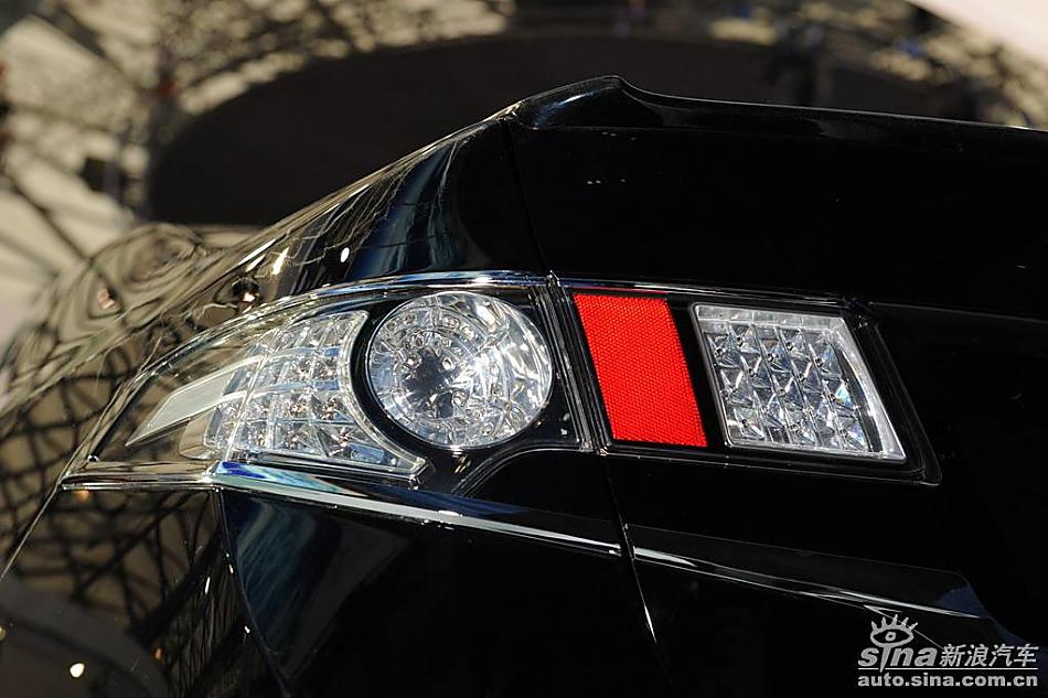 东风本田思铂睿车展实拍图