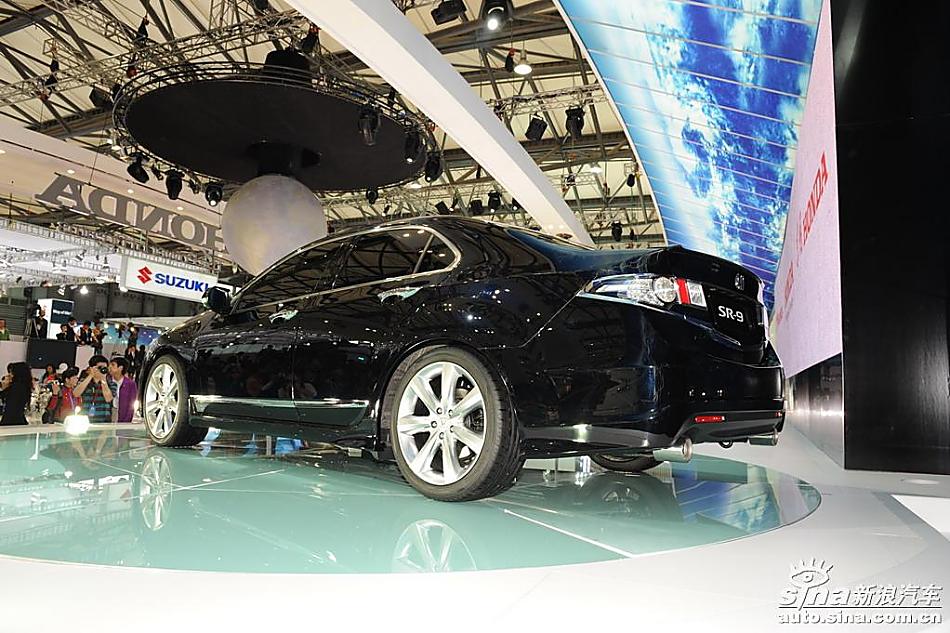 东风本田思铂睿车展实拍图