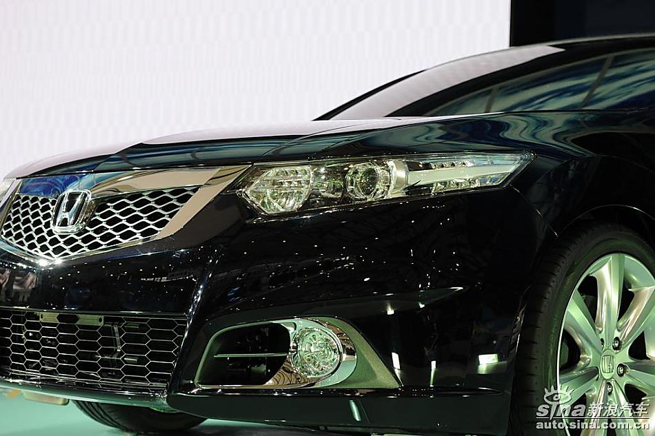 东风本田思铂睿车展实拍图