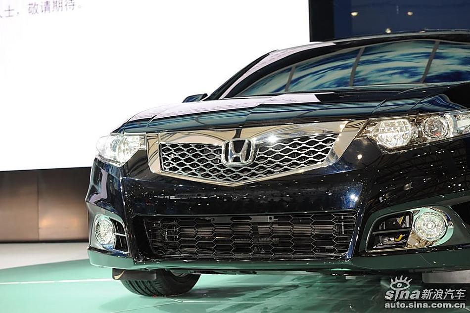 东风本田思铂睿车展实拍图