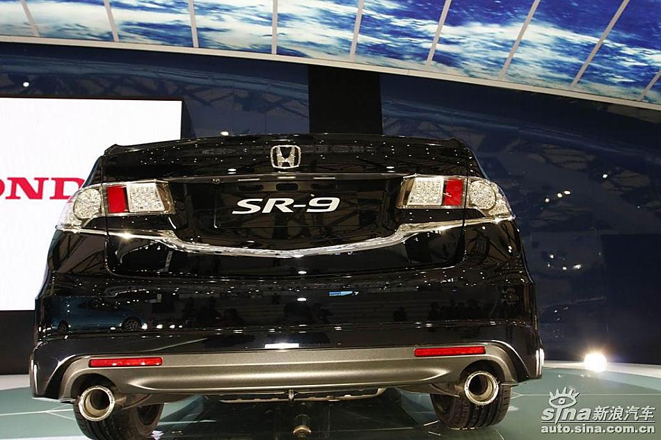 东风本田思铂睿车展实拍图