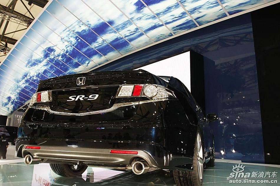 东风本田思铂睿车展实拍图