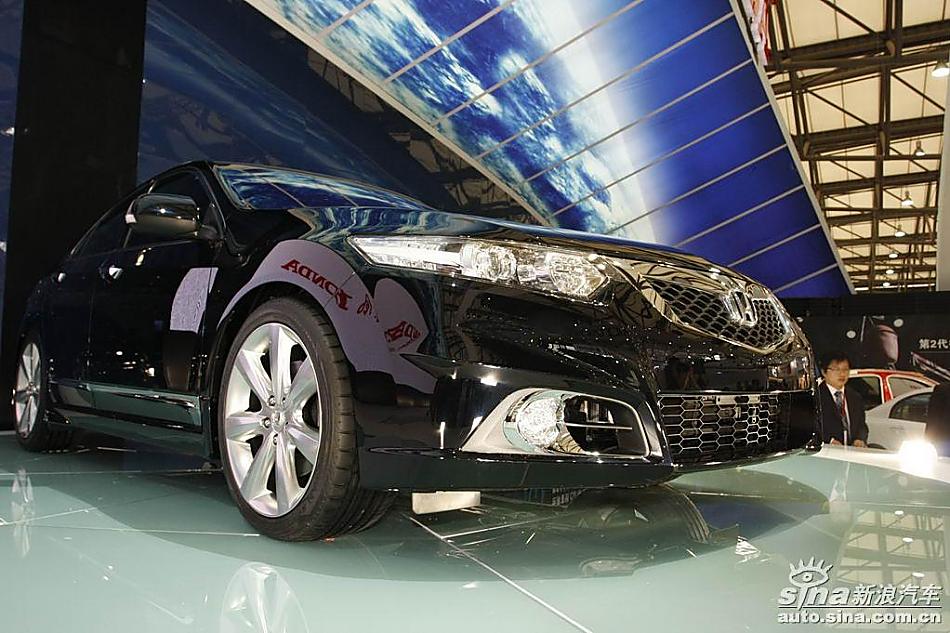 东风本田思铂睿车展实拍图