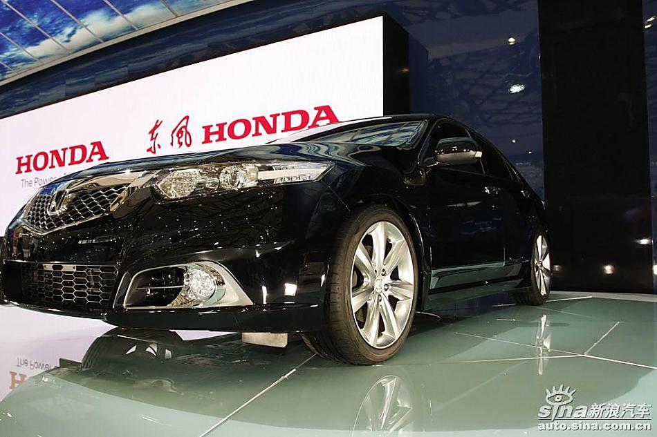 东风本田思铂睿车展实拍图