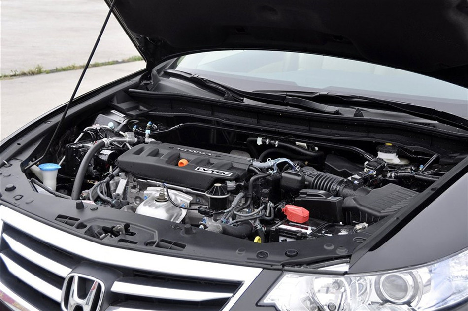 2013款思铂睿2.0L自动豪华版