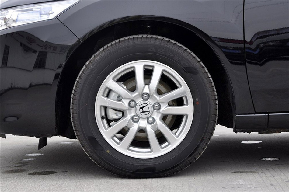 2013款思铂睿2.0L自动豪华版