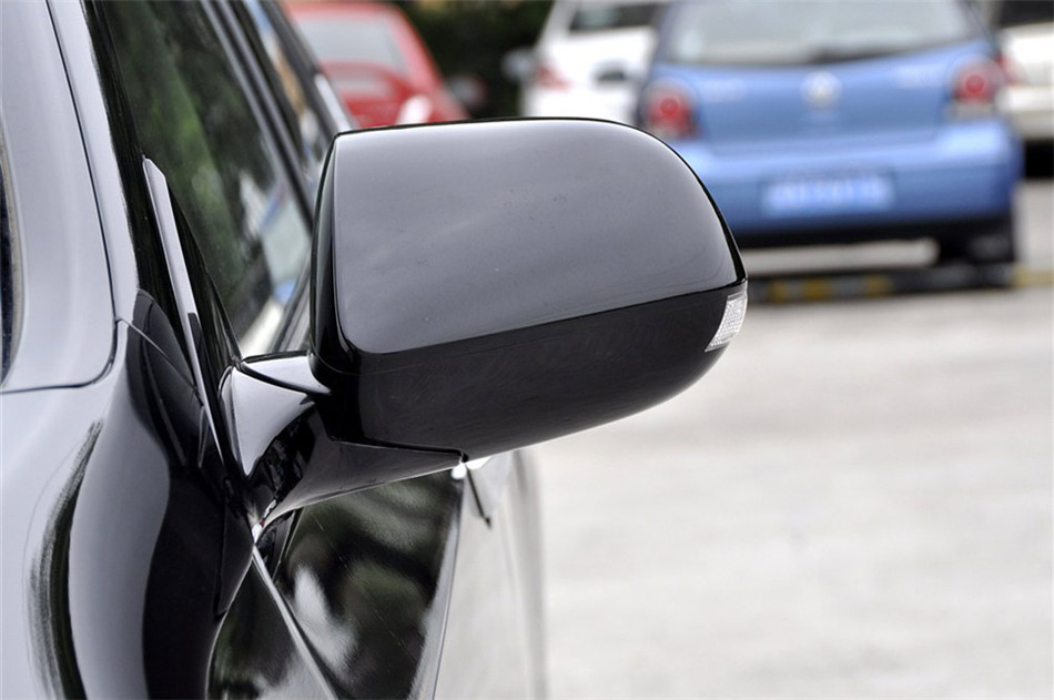 2013款思铂睿2.0L自动豪华版