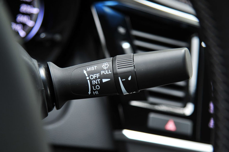 2015款 2.0L 尊贵版 内饰