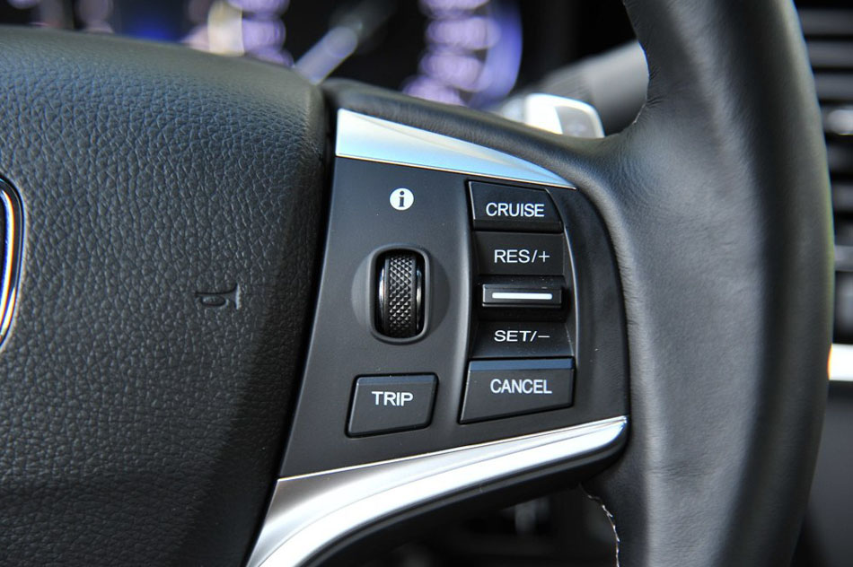 2015款 2.0L 尊贵版 内饰