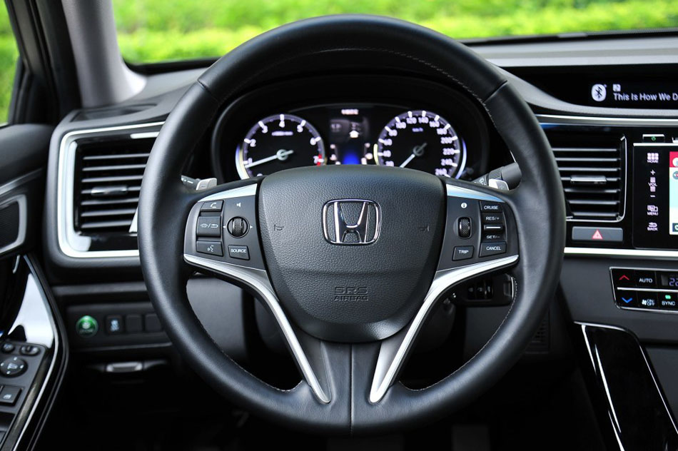 2015款 2.0L 尊贵版 内饰