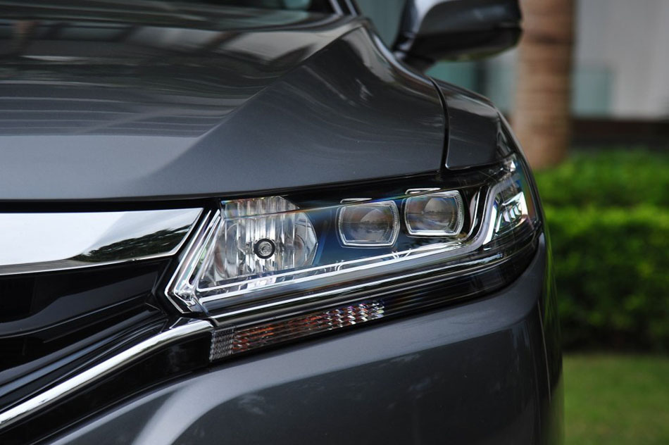 2015款 2.0L 尊贵版 细节