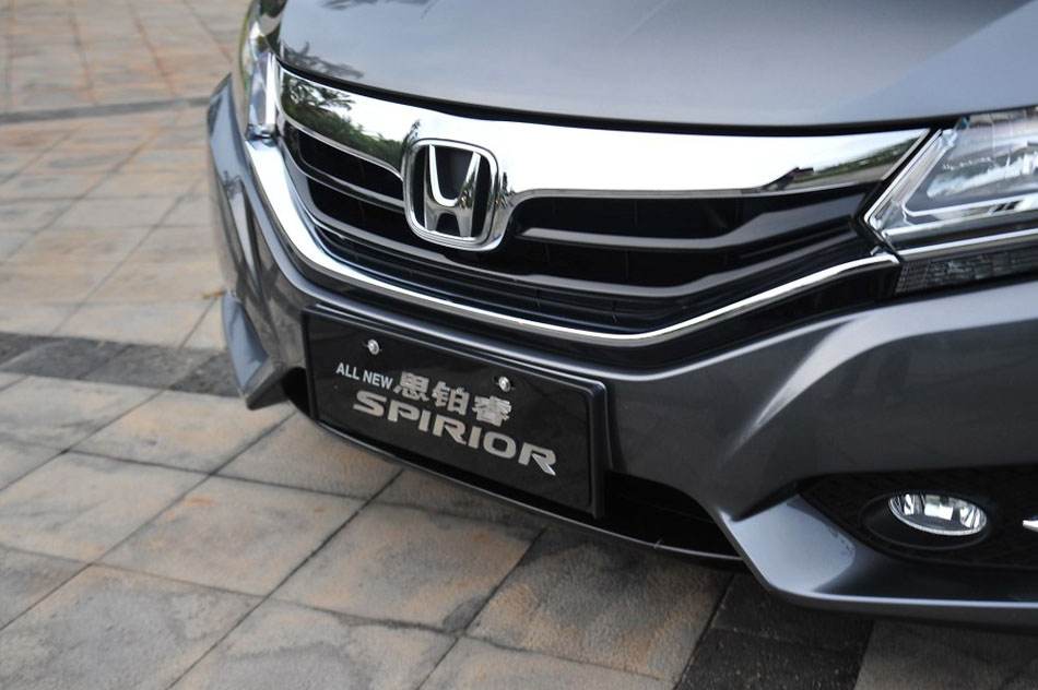 2015款 2.0L 尊贵版 细节