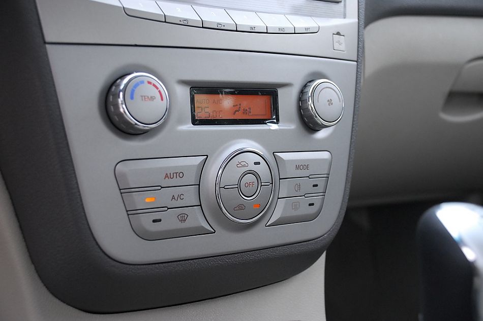 江淮和悦内饰图