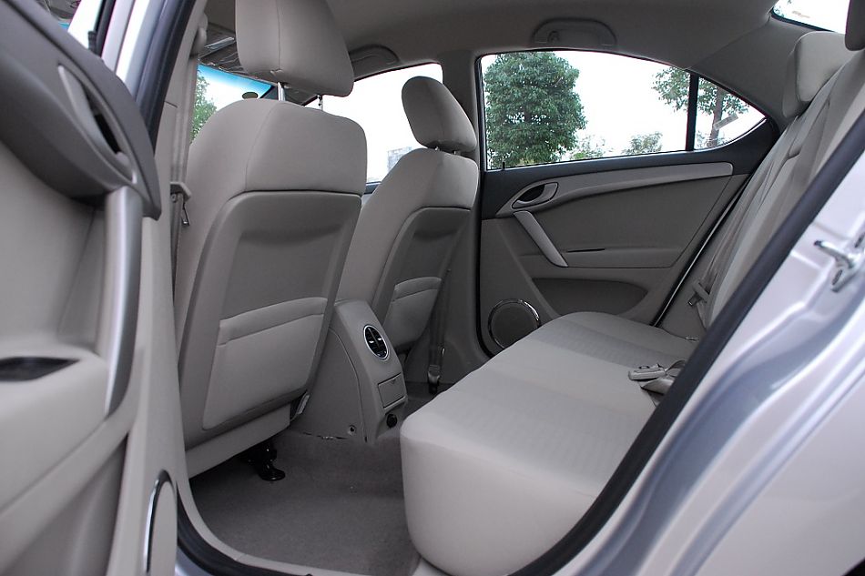 江淮和悦内饰图