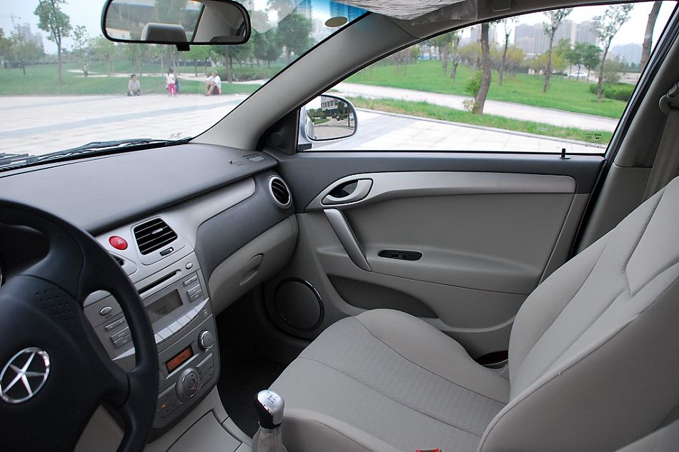 江淮和悦内饰图