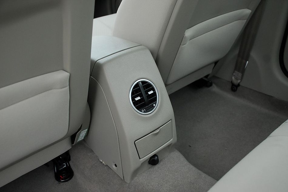 江淮和悦内饰图