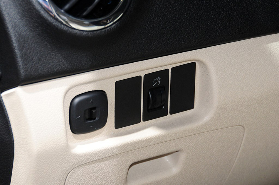 2014款 1.5L 手动尊逸型 内饰