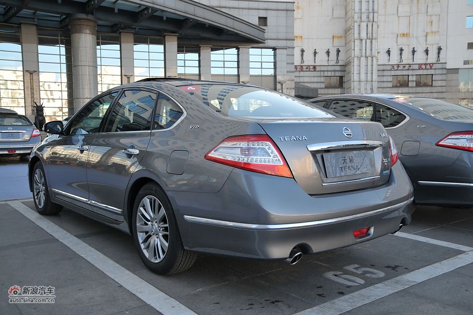 2011款天籁公爵实拍