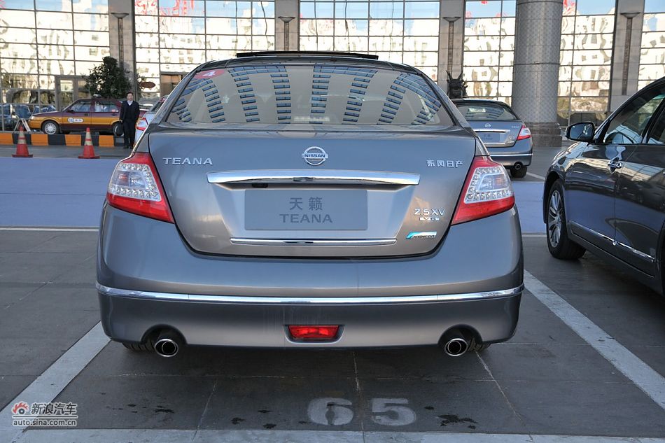 2011款天籁公爵实拍