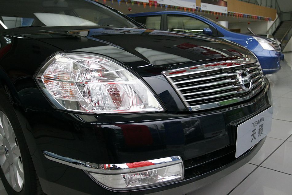 东风日产新天籁前脸