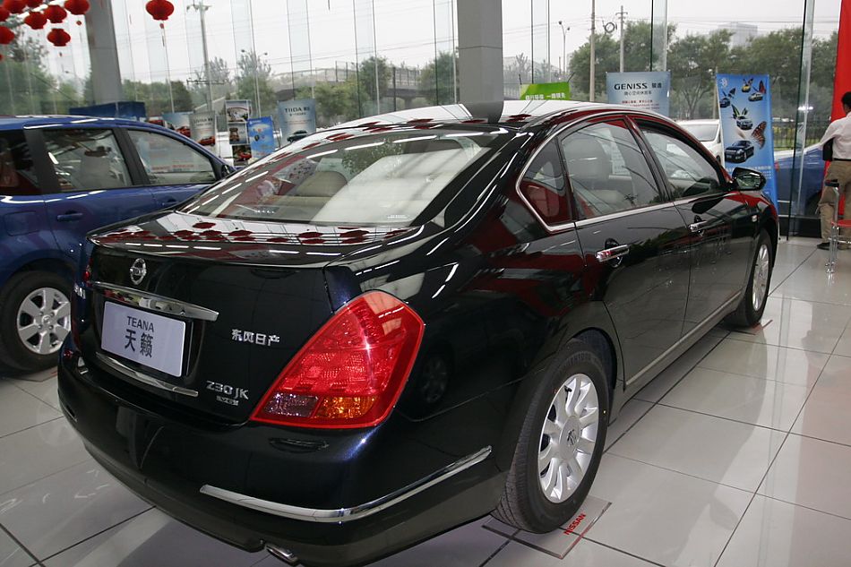 东风日产新天籁外观