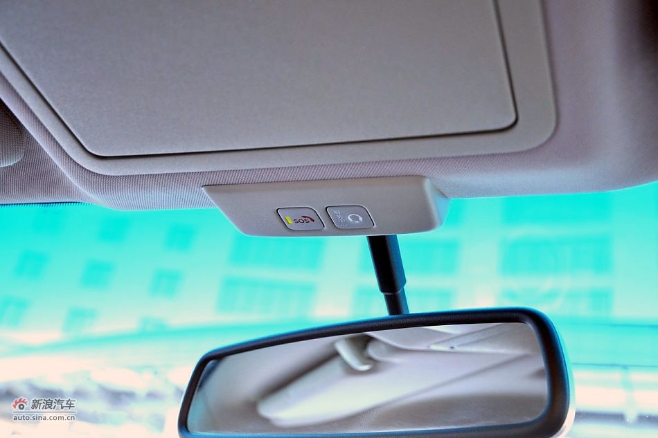 2011款天籁公爵内饰